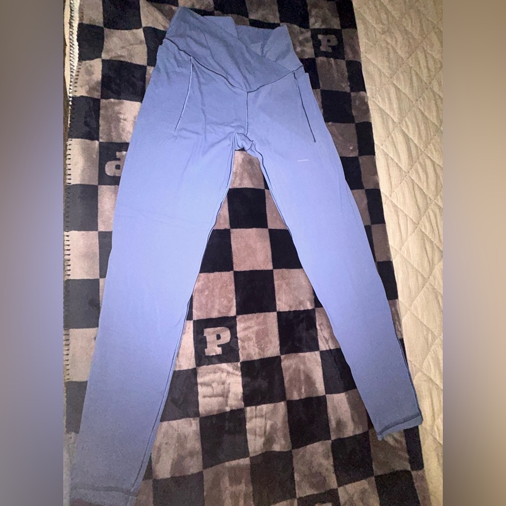 Arie High Waisted Criss Cross Leggings